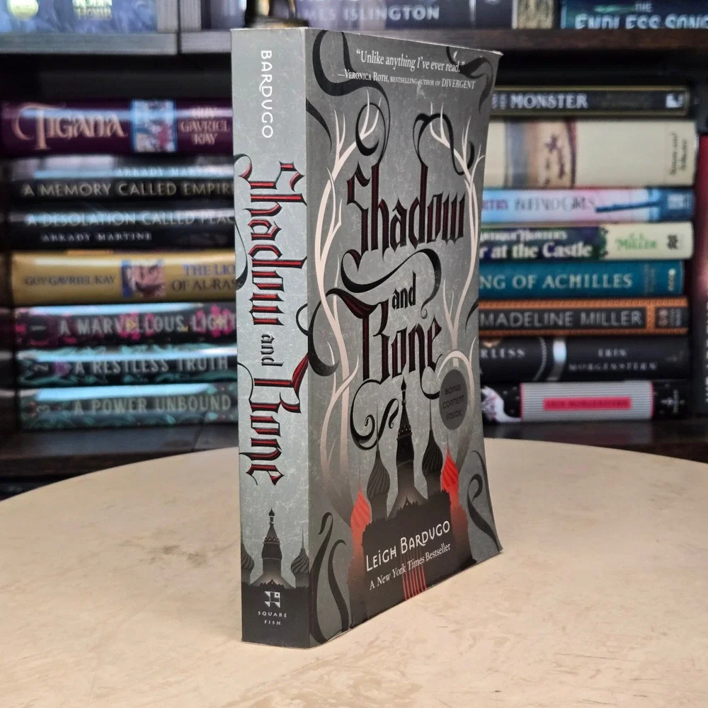 Shadow and Bone by Leigh Bardugo *OOP Original Cover* Grishaverse